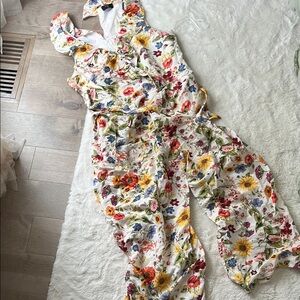 NWT Tahari White Floral Wide-Leg Jumpsuit with Smocked Bodice